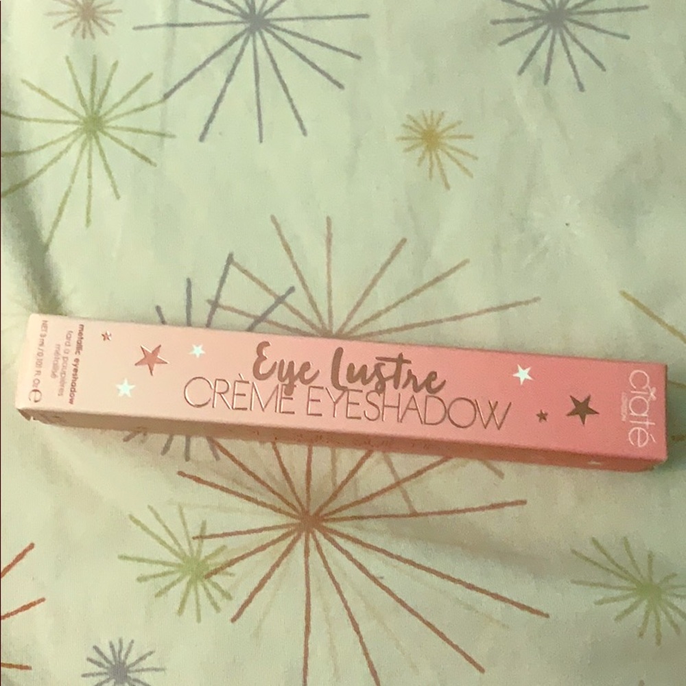 Eye lustre creme eyeshadow
